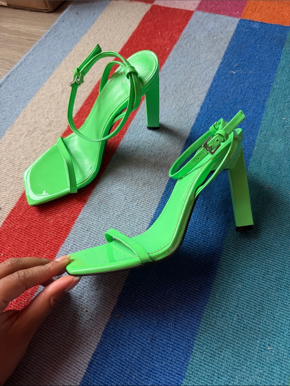 Marc Fisher Arthur Women's
Patent Leather Ankle Strap Heels Green
Size 6 - Picture 3 of 5